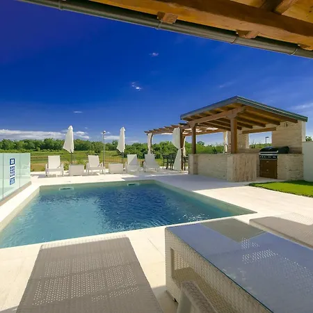 Villa Gloria *