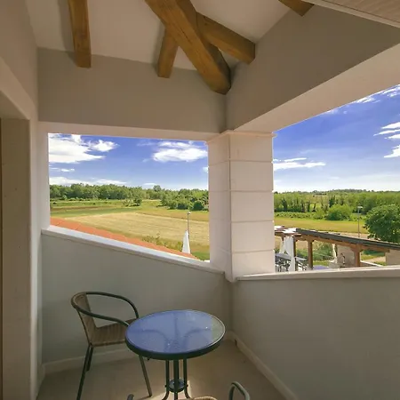 Gloria Nova Vas (Brtonigla)