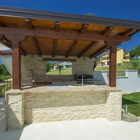 Gloria Nova Vas (Brtonigla)