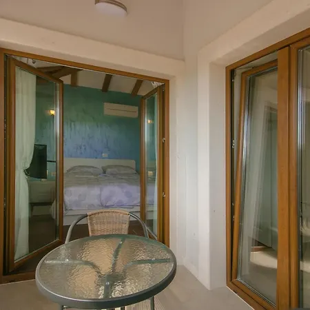 Gloria * Nova Vas (Brtonigla)